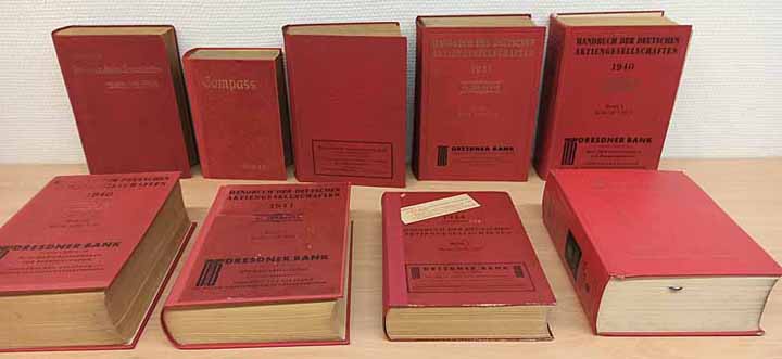 Literaturkonvolut Hesselmann „Handbücher deutsche Aktiengesellschaften“ (9 Stück)